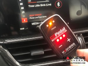 Alfa Romeo Giulia Throttle Response Controller - 2.9L QV - MADNESS GOPedal 